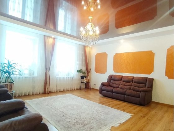 Продам 4к квартиру з ремонтом від власника.156кв+30кв балкон Лісові Гринівці