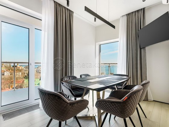 Стильная квартира с двумя спальнями в Ж/К «Корфу». Одеса