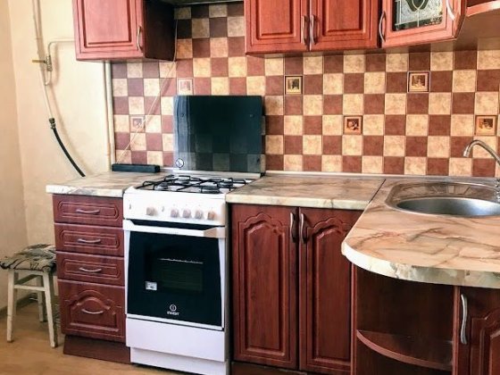 Продам 1- но кімнатну квартиру по вул.Незалежності, 12А Бровары