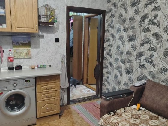 Продам 1 кімнатну квартиру по Незалежності 16в Бровары