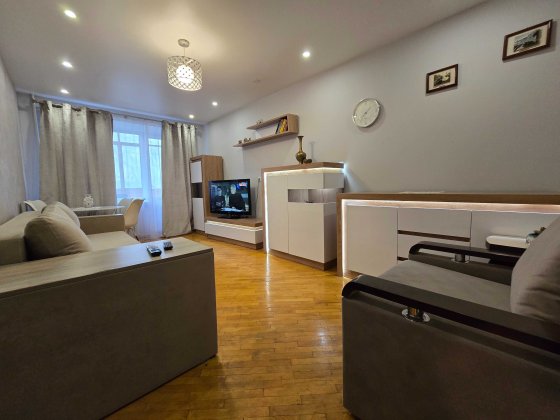 2-кім.кв. вул. Карпатська Івано-Франківськ