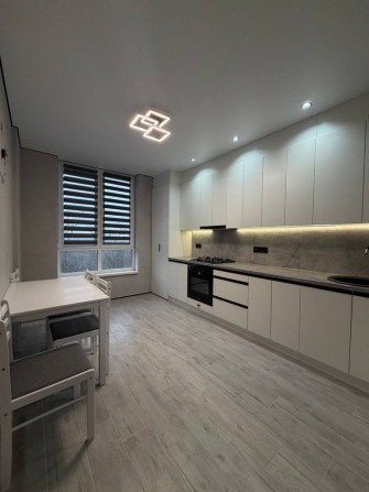 Найдешевша ціна на квартру з новим ремонтом продаж Без комісії - фото 1