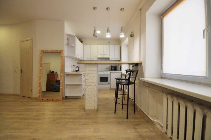 Стильна 2-кімнатна квартира-студія вул. Гончара - фото 1