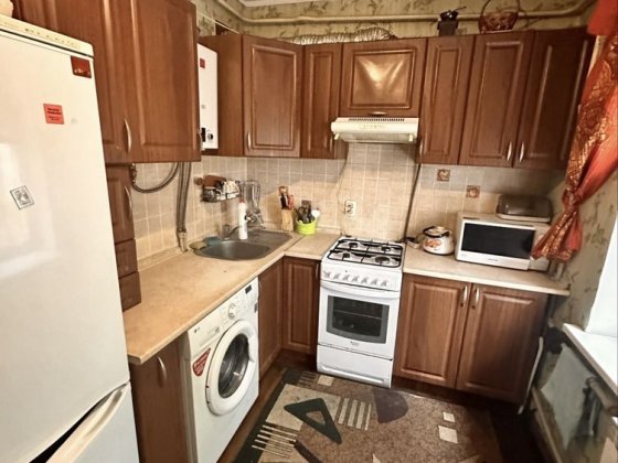 Продам 1 о кімнатну квартиру вул. М. Калмикова Бориспіль Борисполь