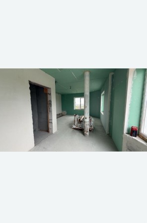 Двокімнатна з початковим ремонтом - фото 1