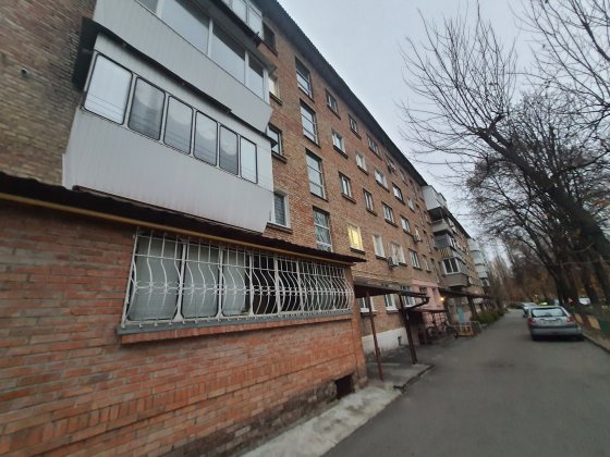 Продам 1к кв вул. Авіаторів, р-н Еко маркету,  30м2, під ремонт Борисполь