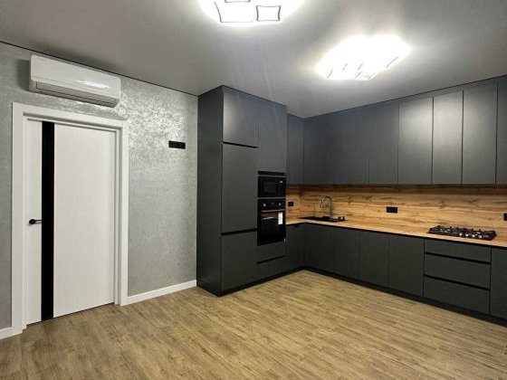 Двостороння квартира з якісним ремонтом та технікою Івано-Франківськ