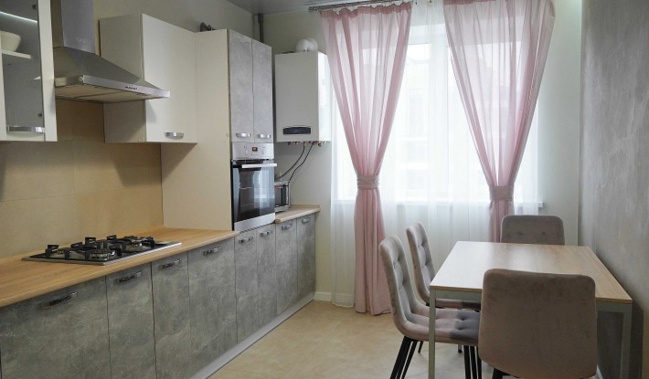 ВЛАСНИК 1к Паркове Містечко Нац Гвардії МЖК Ремонт Меблі Техніка Центр - фото 1