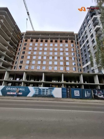 Продається 1-кімнатна квартира по вулиці Целевича , новобудова - фото 1