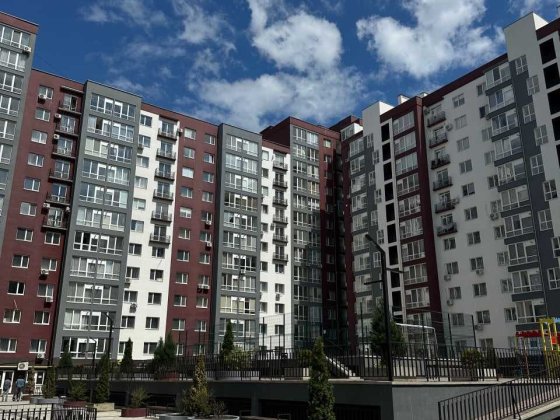 Продам здану квартиру в центрі,сирець Княгинин-Галицька,1кім Набережна Івано-Франківськ