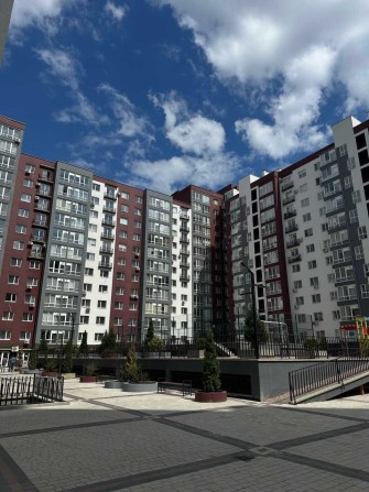 Продам здану квартиру в центрі,сирець Княгинин-Галицька,1кім Набережна - фото 1