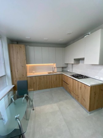 Квартира з новим ремонтом - фото 1