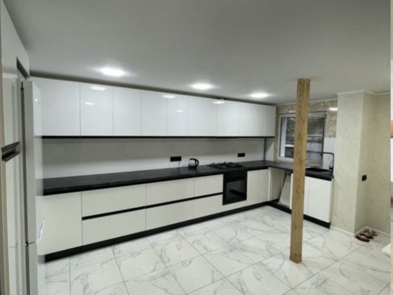 Продаж 2-кімнатної квартири з власним подвірʼям початок міста Борисполь