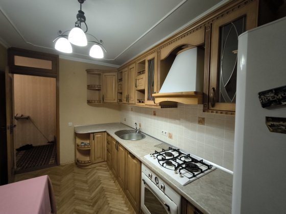 Продам 3 Бровари Незалежності Бровары