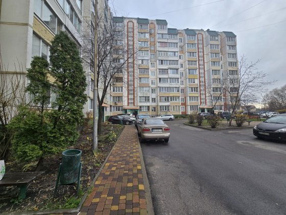 Продається 2-кім.кв 64м, 1/10 Вишневе вул.Південна Вишневе