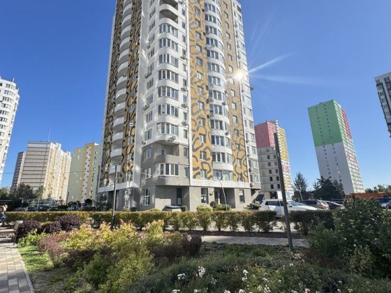 Простора квартира в ЖК Саванна Бровары