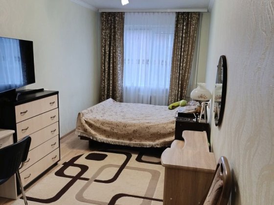 Продам 3 кімнатну квартиру на Пірнерській Белая Церковь