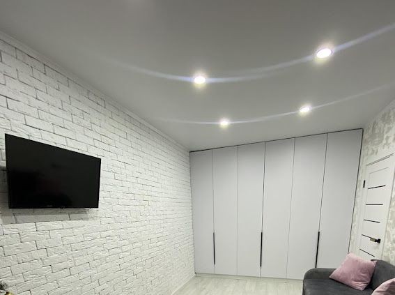 Сучасна квартира в Бучі, терміновий продаж! - фото 1