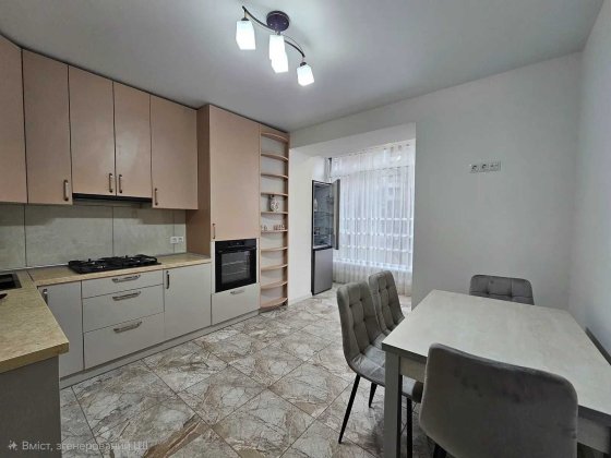 Простора однокімнатна поблизу Епіцентру Ивано-Франковск