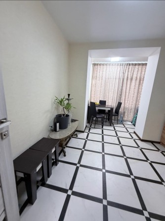 Квартира з гарним ремонтом - фото 1