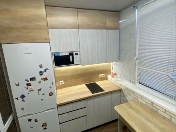 Продам євротрьошку в Акварелях-2 Вишневое