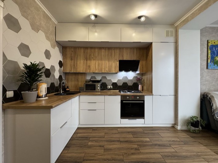 Однокімнатна з ремонтом Континент. Сертифікат + - фото 1