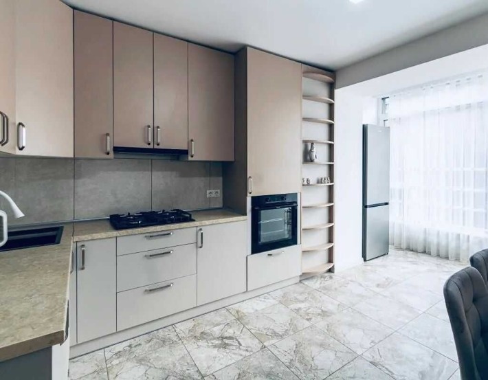 1кім квартира з ремонтом біля Епіцентру ,ТЦ Арсен - фото 1