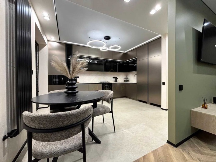 Неповторна 3к квартира з вражаючим ремонтом/ЖК Клубне містечко 12 - фото 1