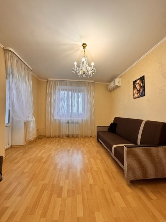 ТЕТМІНОВИЙ продаж квартири в центрі міста - фото 1