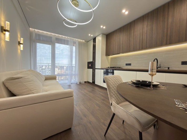 Продаж стильної однокімнатної квартири в ЖК Femily Plaza - фото 1