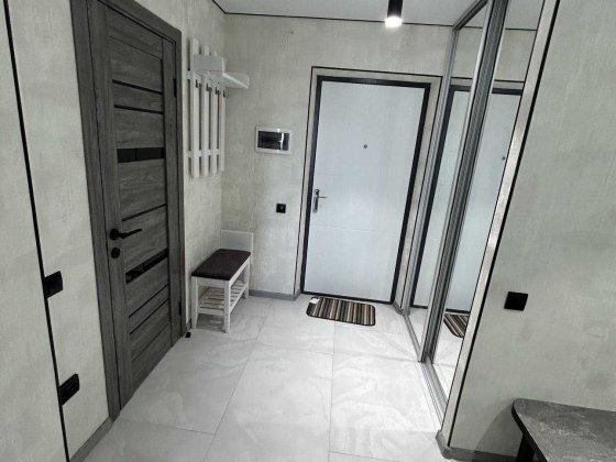 Продаж 1-кімнатної квартири з євроремонтом у ЖК «Атлант» Бровары