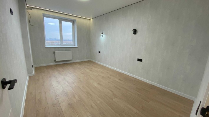 Сучасна 1к квартира після ремонту — Вишневе, Святошинська 52 - фото 1