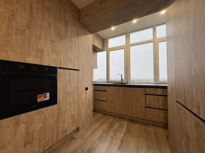 Велика однокімнатна з крутим плануванням - фото 1