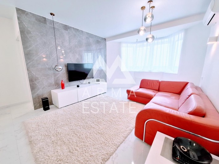 Продаж 3к  92м Бровари, Петлюри 21-Б Мегамаркет метро Лісова 30 хв - фото 1