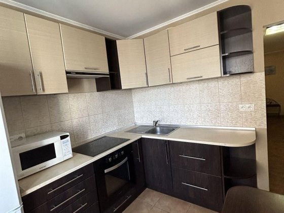 Продам 3кім.квартиру вул.Грушевського,парк Перемоги,м.Бровари SL Бровары