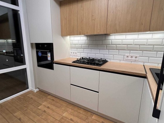 Продаж 1-кім квартири з ремонтом поблизу ТЦ Велес, великий балкон! Івано-Франківськ