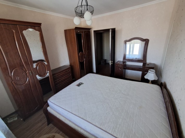 Продається затишна квартира з ремонтом та меблями - фото 1