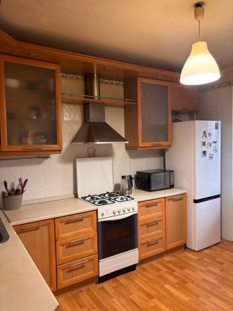 Продаж просторої 3-х кімнатної квартири 92 м центр міста - фото 1