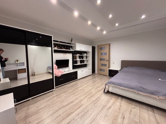 Продаж 3к квартира з ремонтом Ивано-Франковск