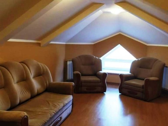 Продам 2 кімнатну квартиру, 109 м2, мансардний поверх. Вишневе Вишневое