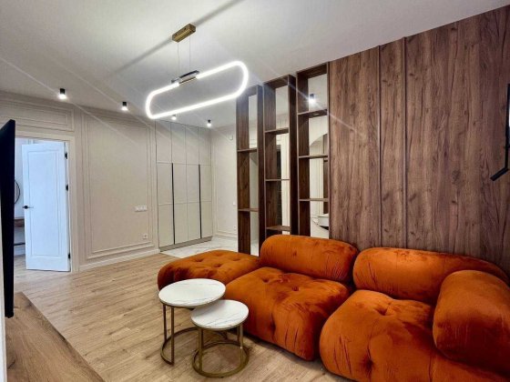 Продаж 2-кім з дизайнерськем ремонтом в центрі. Ивано-Франковск