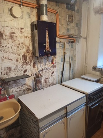 Продам 1 к.кв під ремонт - фото 1