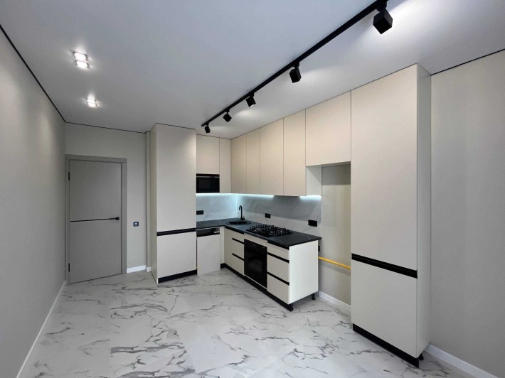 Продаж 1-кімнатної квартири з новим ремонтом | Газ | Бомбосховище - фото 1