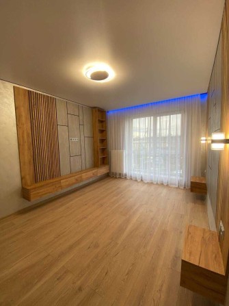 Продає 1кв в Пасічній з ремонтом - фото 1