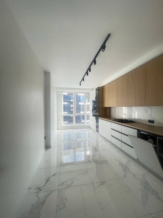 Продається стильна 2к квартира з ремонтом в новобудові - фото 1