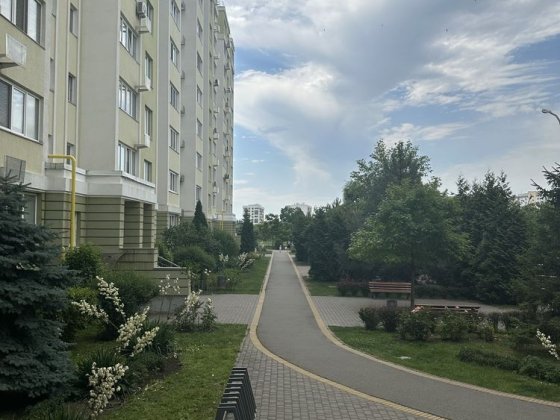 Продаж 2-х рівневоі квартири 135 кв. м по вул. Лютнева  ЖК Первоцвіт Борисполь