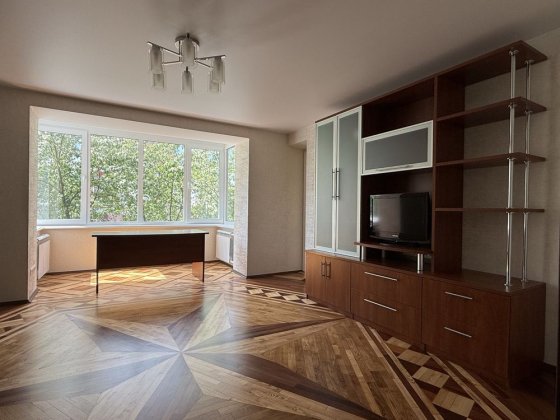 Двокімнатна квартира з новим ремонтом 2-кімнатна Бровары