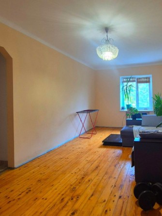 Продам 2 кімнатну квартиру ( Сталінка) в м.Біла Церква.( р-н Гайок) - фото 1