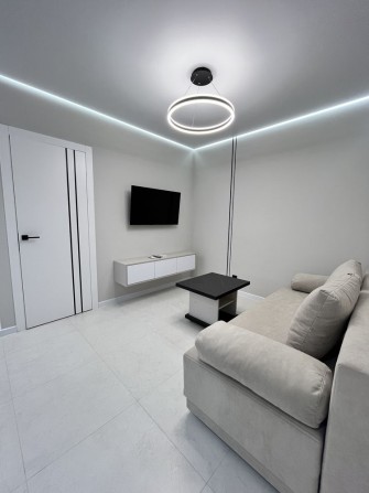 Продаж Готова до проживання квартира Меблі та Техніка - фото 1