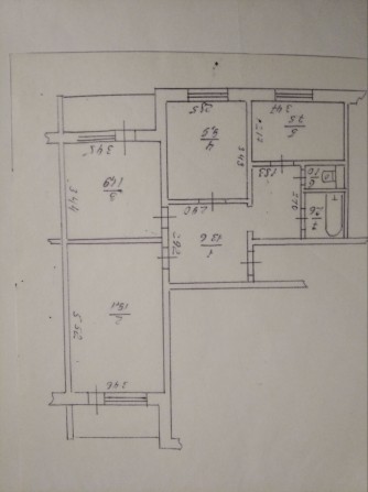 Продам 3-х кімнатну квартиру на Грушевського Бровари - фото 1